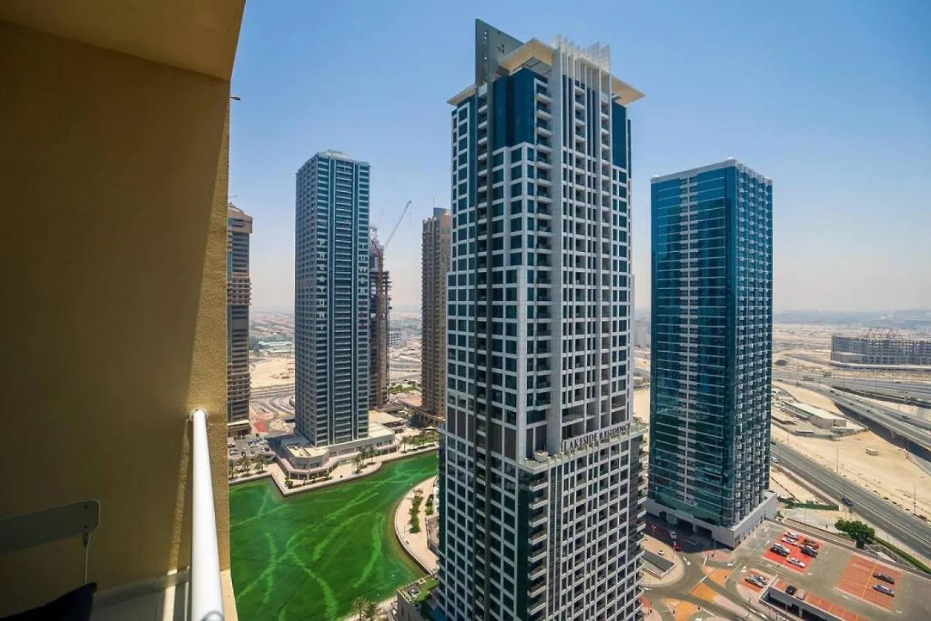 Apartment Classy And Bright - Studio - Jlt Dubai United Arab Emirates
