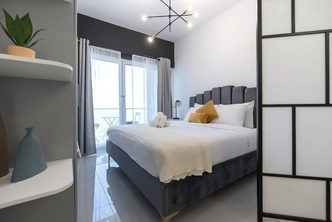 Classy And Bright - Studio - Jlt Dubai Apartment